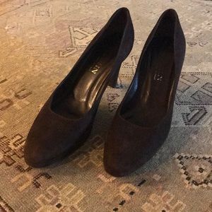 Burberry St.John Brown Suede Heels